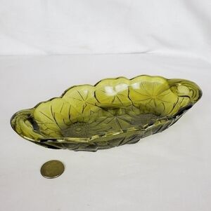 Vtg Indiana pressed glass green relish dish